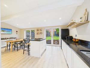 Photo 6- click for photo gallery